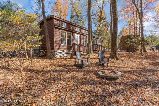 724 Monmouth Road 40, Cream Ridge, NJ 08514