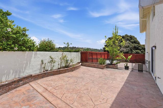 1839 Galveston St, San Diego, CA 92110