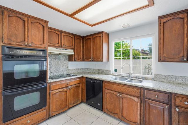 1839 Galveston St, San Diego, CA 92110