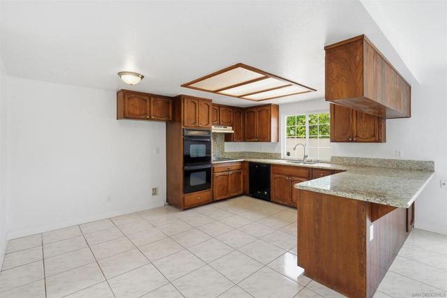 1839 Galveston St, San Diego, CA 92110