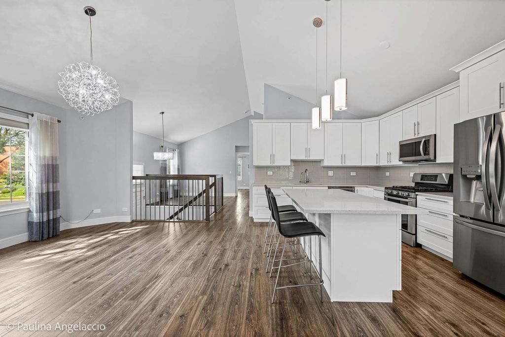 180 Lucerne Court, Wheeling, IL 60090 — photo 5