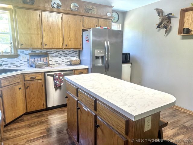 3293 W Southern Avenue, Hulbert, OK 74441