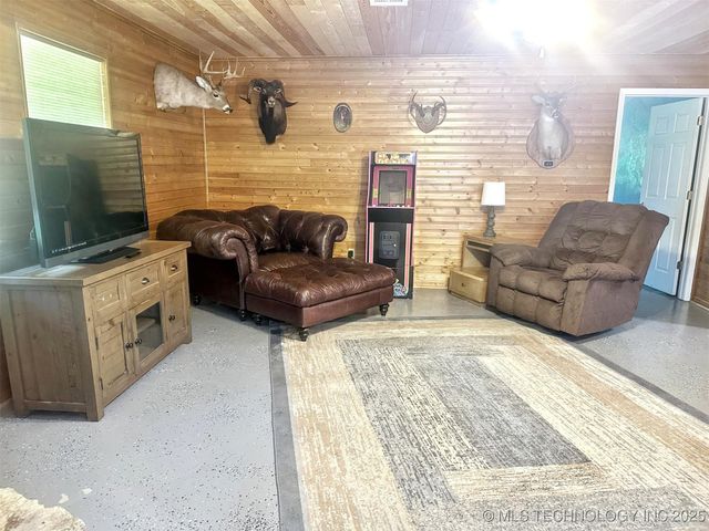 3293 W Southern Avenue, Hulbert, OK 74441