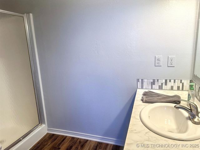 3293 W Southern Avenue, Hulbert, OK 74441