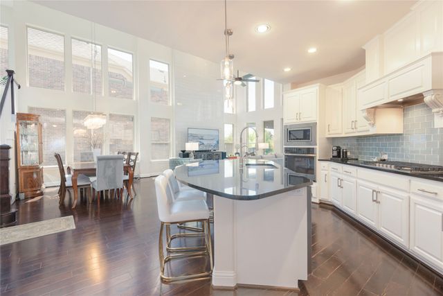 8320 Lindsay Gardens, The Colony, TX 75056