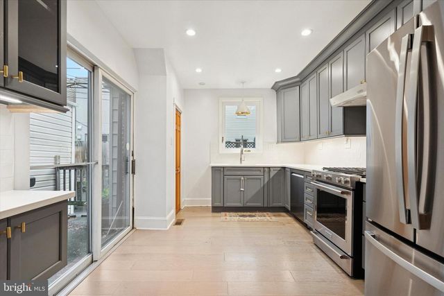 863 N WOODSTOCK ST, Philadelphia, PA 19130