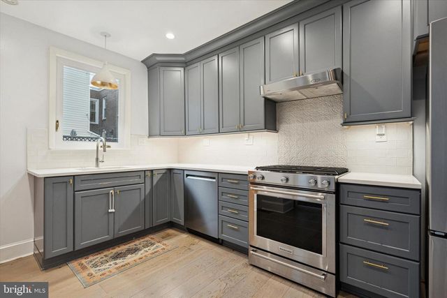 863 N WOODSTOCK ST, Philadelphia, PA 19130