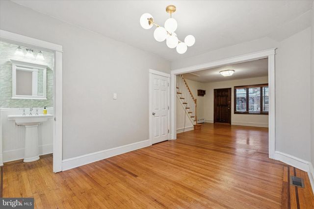 863 N WOODSTOCK ST, Philadelphia, PA 19130