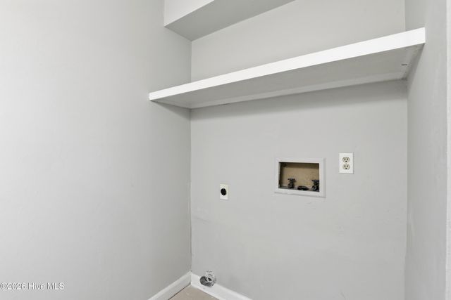 32 Scott Street, Greenville, NC 27858