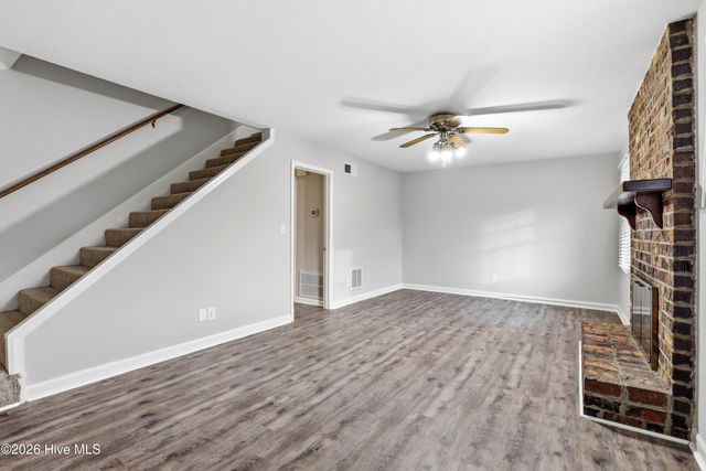 32 Scott Street, Greenville, NC 27858