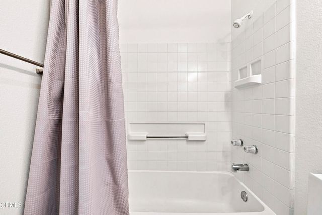 26951 Hillsborough Parkway 47, Valencia, CA 91354
