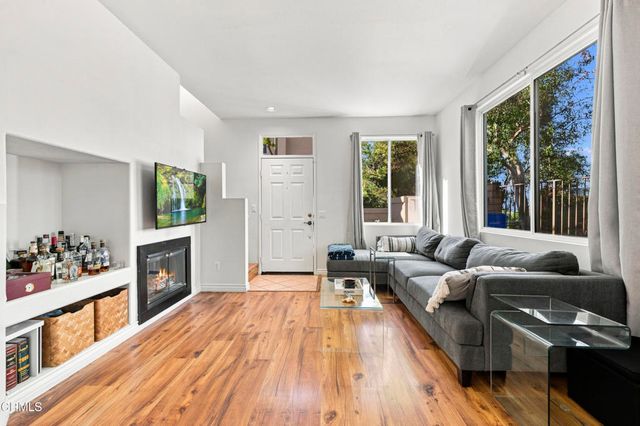 26951 Hillsborough Parkway 47, Valencia, CA 91354
