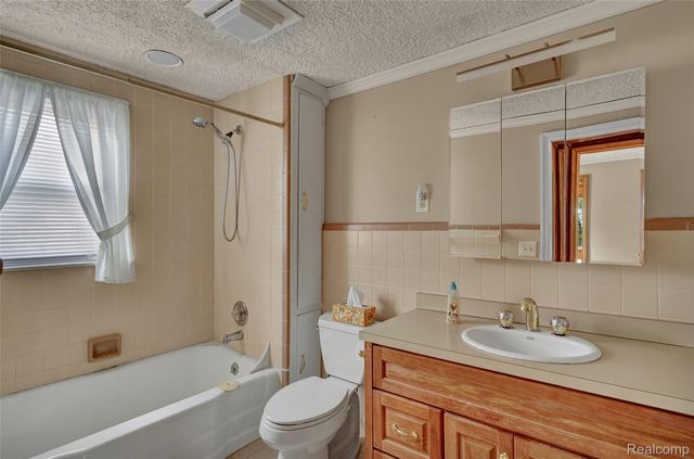 4901 Pointe Tremble Road, Algonac, MI 48001