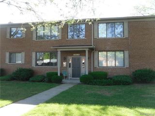 32646 Harper, Saint Clair Shores, MI 48082