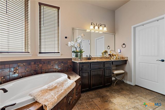 871 County Road 4772, Kempner, TX 76539