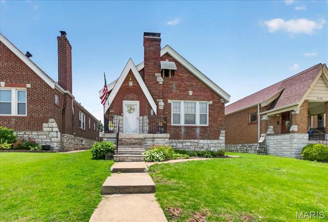 5622 Pernod Avenue, St Louis, MO 63139
