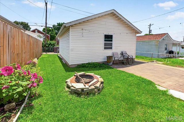 5622 Pernod Avenue, St Louis, MO 63139