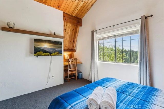 2409 Spring Oak, Running Springs, CA 92382