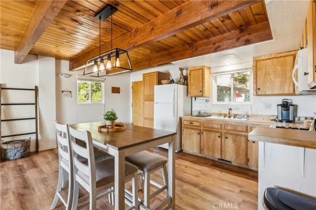 2409 Spring Oak, Running Springs, CA 92382