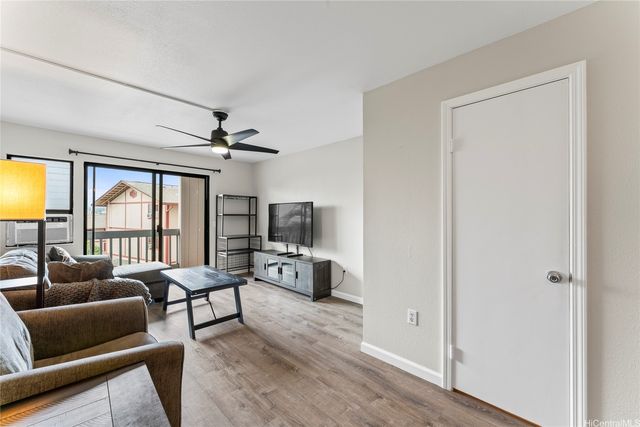 98-660 Moanalua Loop 277, Aiea, HI 96701