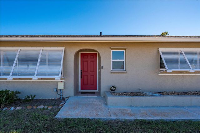 915 FAIRFAX TERRACE NW, Port Charlotte, FL 33948