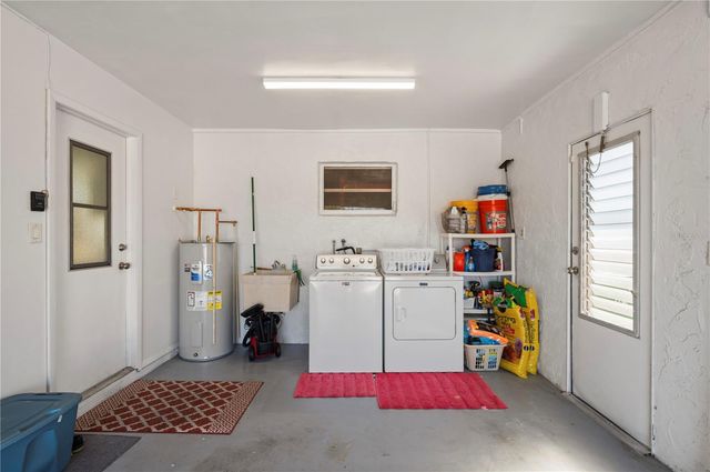 915 FAIRFAX TERRACE NW, Port Charlotte, FL 33948