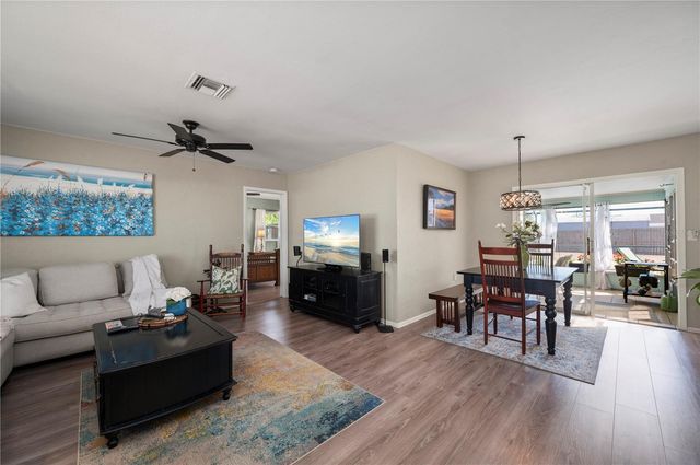 915 FAIRFAX TERRACE NW, Port Charlotte, FL 33948