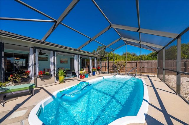 915 FAIRFAX TERRACE NW, Port Charlotte, FL 33948