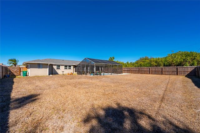 915 FAIRFAX TERRACE NW, Port Charlotte, FL 33948