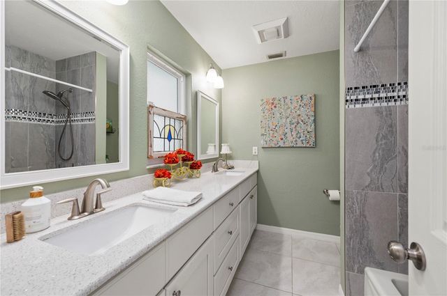 915 FAIRFAX TERRACE NW, Port Charlotte, FL 33948