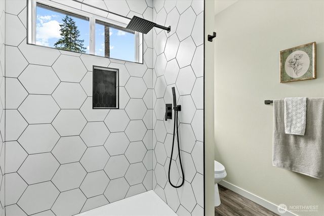 17624 Valley Lane SE, Yelm, WA 98597