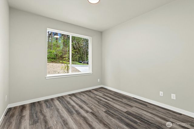 17624 Valley Lane SE, Yelm, WA 98597