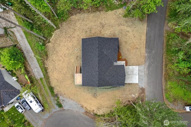 17624 Valley Lane SE, Yelm, WA 98597
