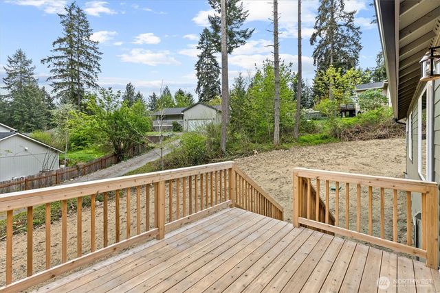 17624 Valley Lane SE, Yelm, WA 98597