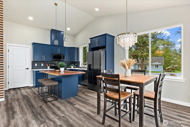 17624 Valley Lane SE, Yelm, WA 98597
