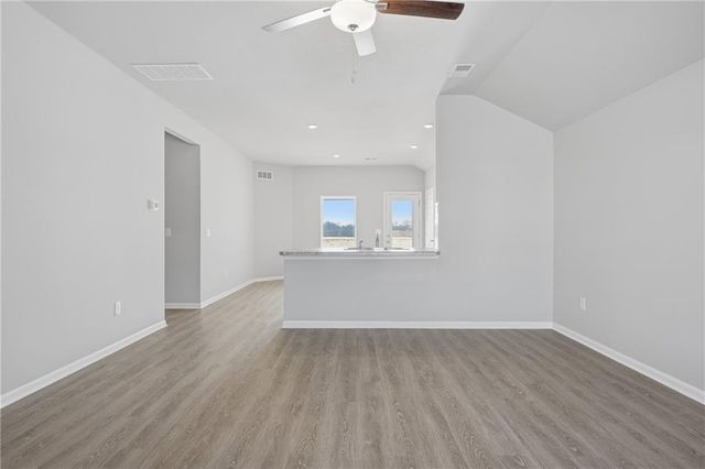 20256 W 194th Terrace, Spring Hill, KS 66083