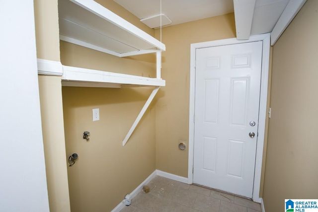 17 16TH AVENUE NE, Center Point, AL 35215