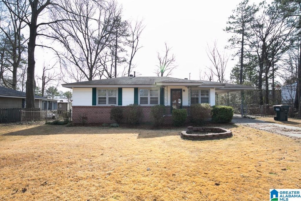 17 16TH AVENUE NE, Center Point, AL 35215