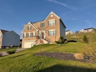 104 Chesapeake Drive, Jefferson Hills, PA 15236