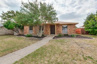 2906 Landershire Lane, Garland, TX 75044