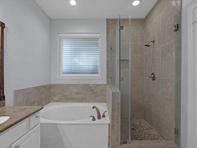 36 Grants Lake Circle, Sugar Land, TX 77479