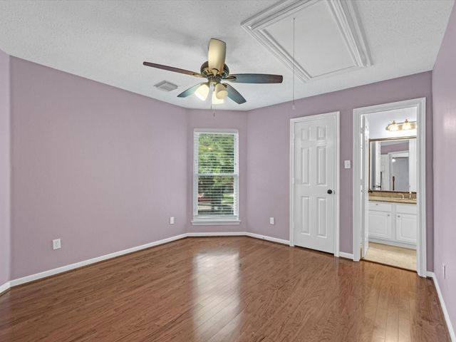 36 Grants Lake Circle, Sugar Land, TX 77479
