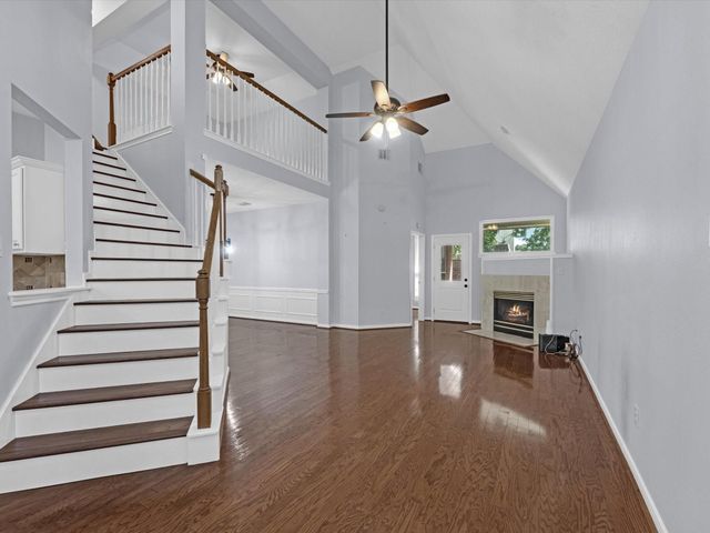36 Grants Lake Circle, Sugar Land, TX 77479