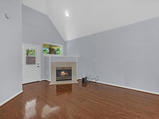 36 Grants Lake Circle, Sugar Land, TX 77479
