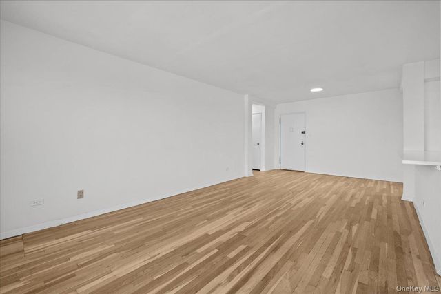 5425 Valles Avenue 2H, Bronx, NY 10471