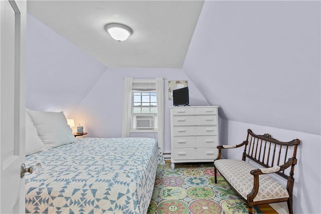 190 Railroad Avenue, Portsmouth, RI 02871