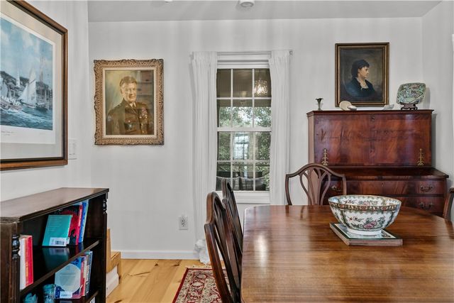 190 Railroad Avenue, Portsmouth, RI 02871