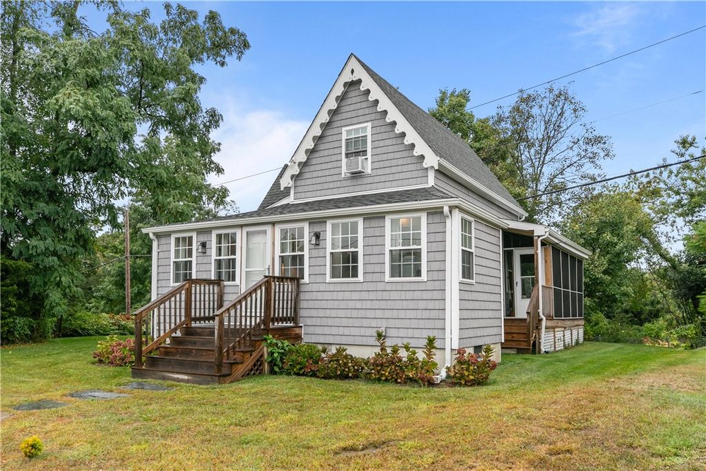 190 Railroad Avenue, Portsmouth, RI 02871