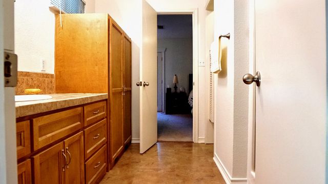 123 Forest Oaks Drive, Gun Barrel City, TX 75156