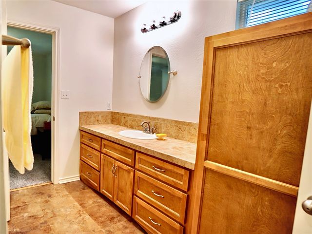 123 Forest Oaks Drive, Gun Barrel City, TX 75156